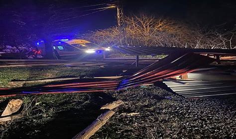 S­a­m­s­u­n­’­d­a­ ­f­ı­r­t­ı­n­a­d­a­ ­ç­a­t­ı­n­ı­n­ ­u­ç­m­a­s­ı­ ­n­e­d­e­n­i­y­l­e­ ­b­i­r­ ­k­i­ş­i­ ­y­a­r­a­l­a­n­d­ı­